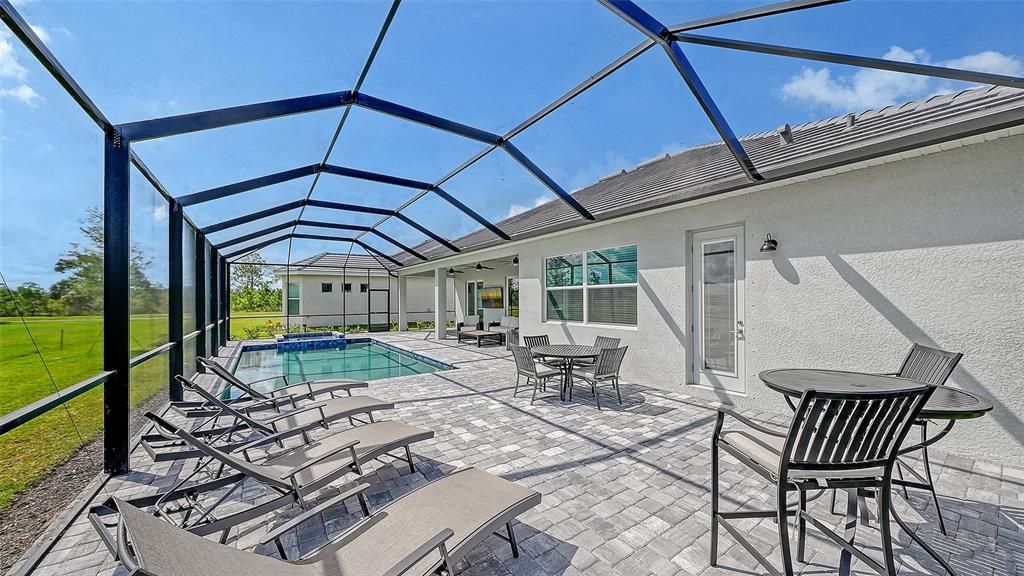 For Rent: $11,500 (3 beds, 3 baths, 2650 Square Feet)
