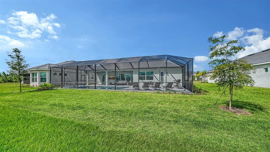 For Rent: $11,500 (3 beds, 3 baths, 2650 Square Feet)