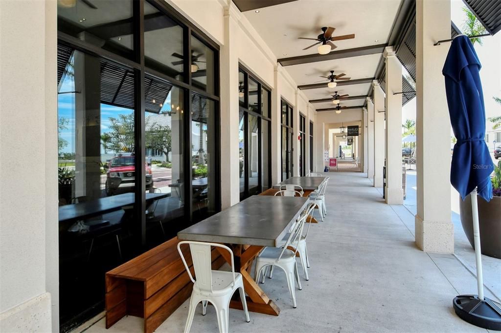 For Rent: $11,500 (3 beds, 3 baths, 2650 Square Feet)
