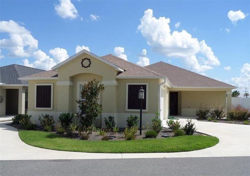 Recently Rented: $2,400 (3 beds, 2 baths, 1585 Square Feet)