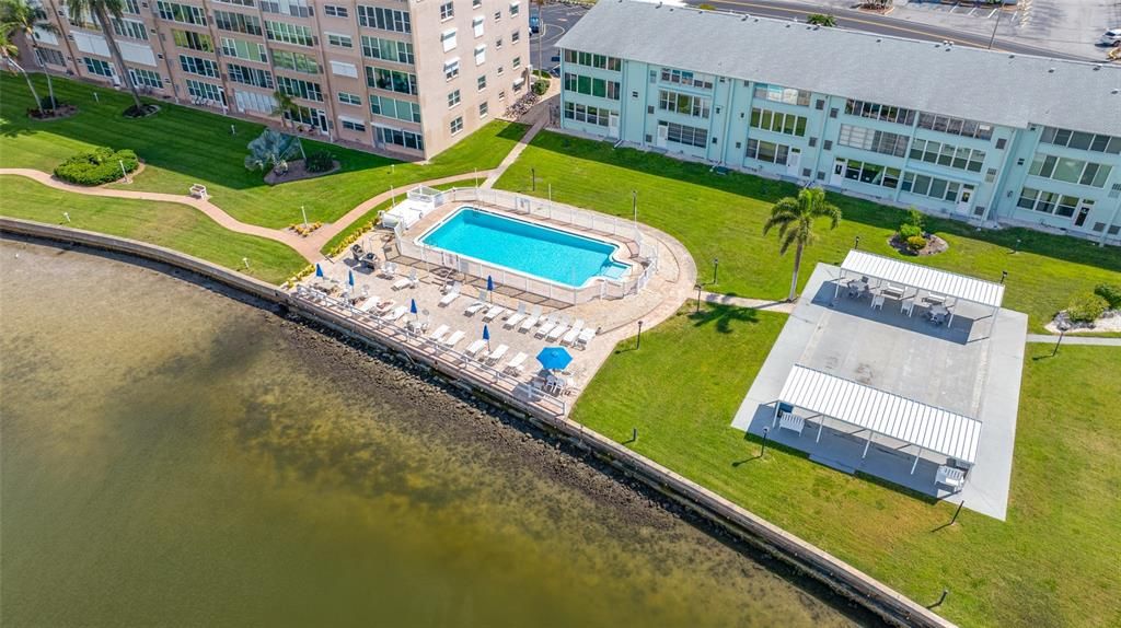На продажу: $189,999 (1 спален, 1 ванн, 1068 Квадратных фут)