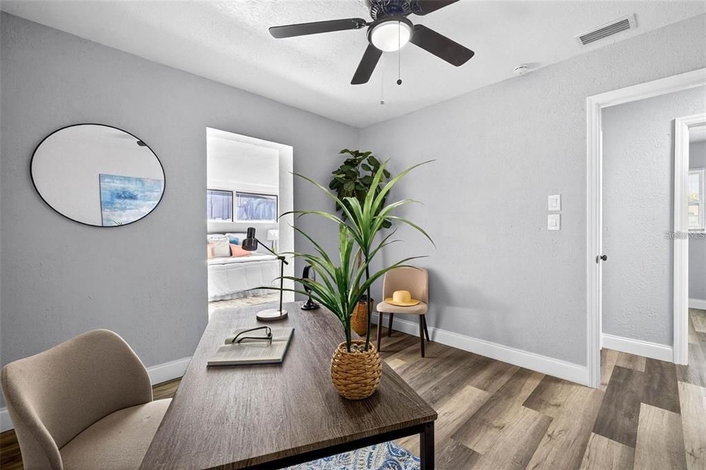 Activo con contrato: $399,900 (3 camas, 2 baños, 1716 Pies cuadrados)