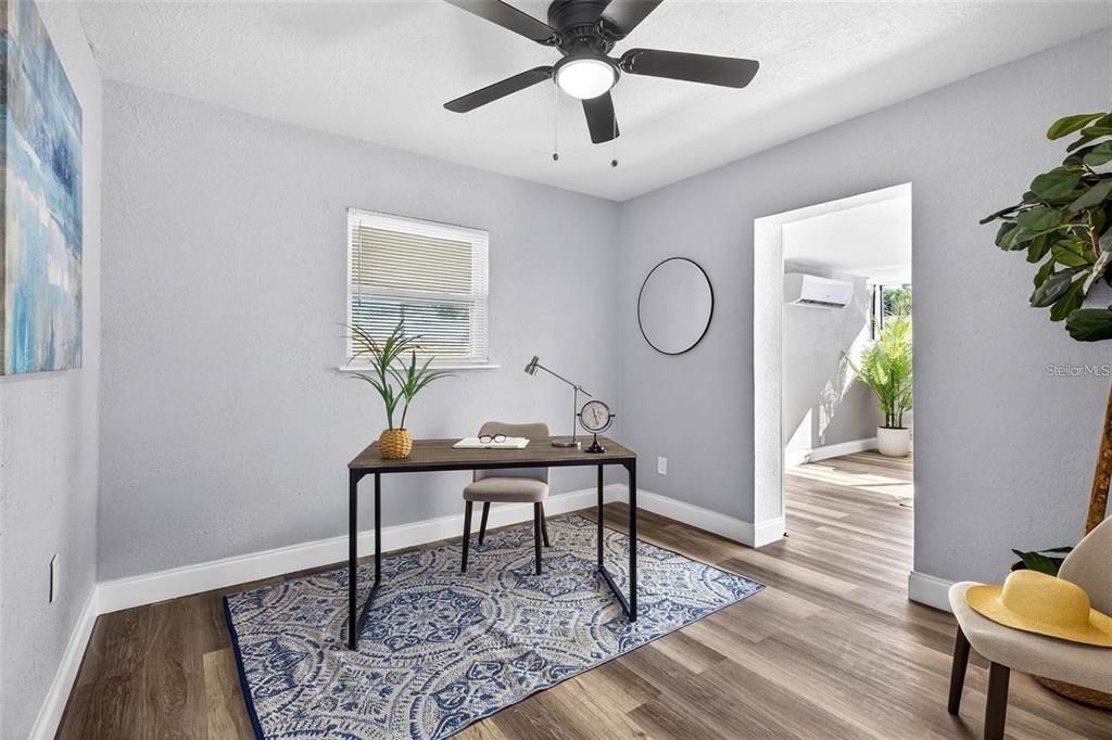 Activo con contrato: $399,900 (3 camas, 2 baños, 1716 Pies cuadrados)