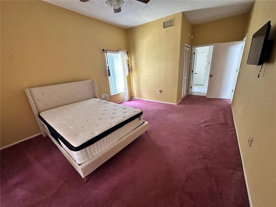 На продажу: $395,000 (4 спален, 2 ванн, 2153 Квадратных фут)