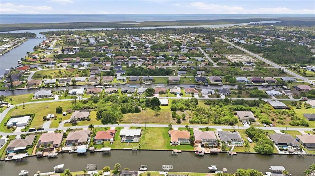 En Venta: $699,000 (2 camas, 2 baños, 2338 Pies cuadrados)