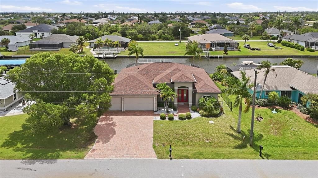 En Venta: $699,000 (2 camas, 2 baños, 2338 Pies cuadrados)