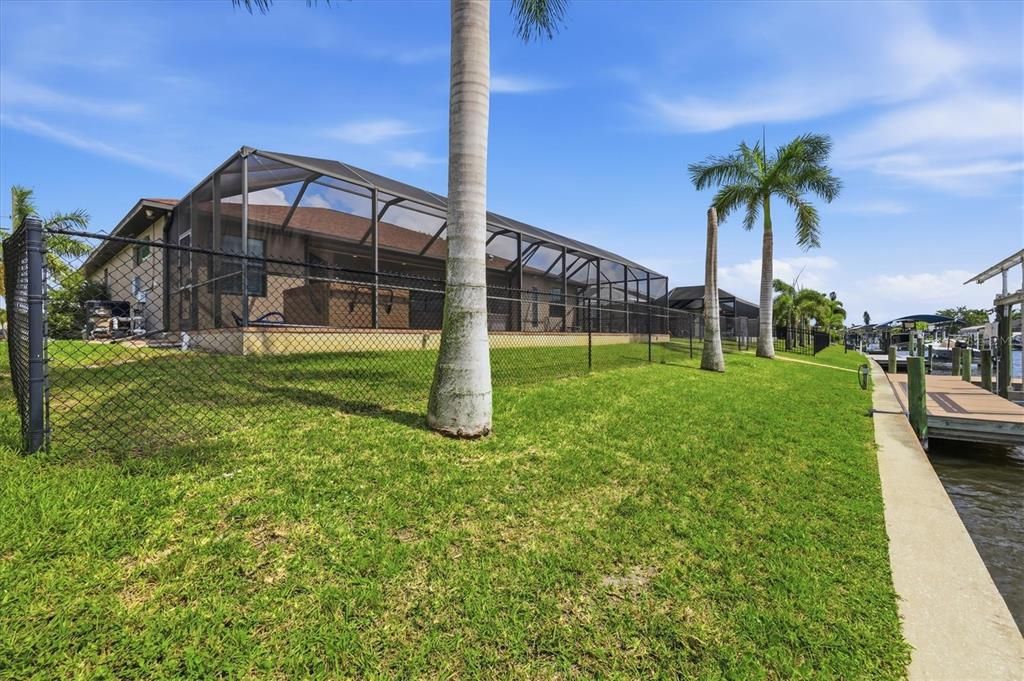 En Venta: $699,000 (2 camas, 2 baños, 2338 Pies cuadrados)