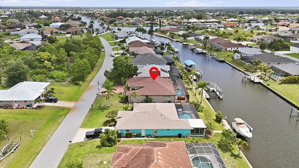 En Venta: $699,000 (2 camas, 2 baños, 2338 Pies cuadrados)