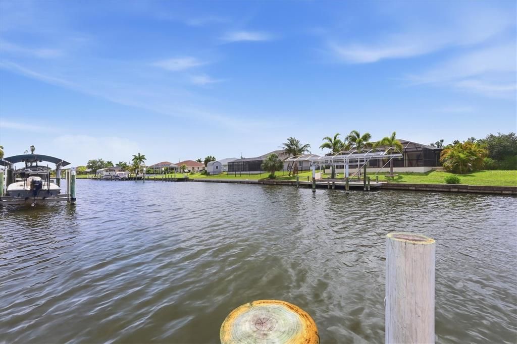 En Venta: $699,000 (2 camas, 2 baños, 2338 Pies cuadrados)