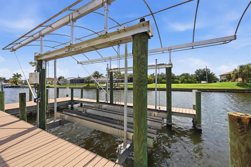 En Venta: $699,000 (2 camas, 2 baños, 2338 Pies cuadrados)