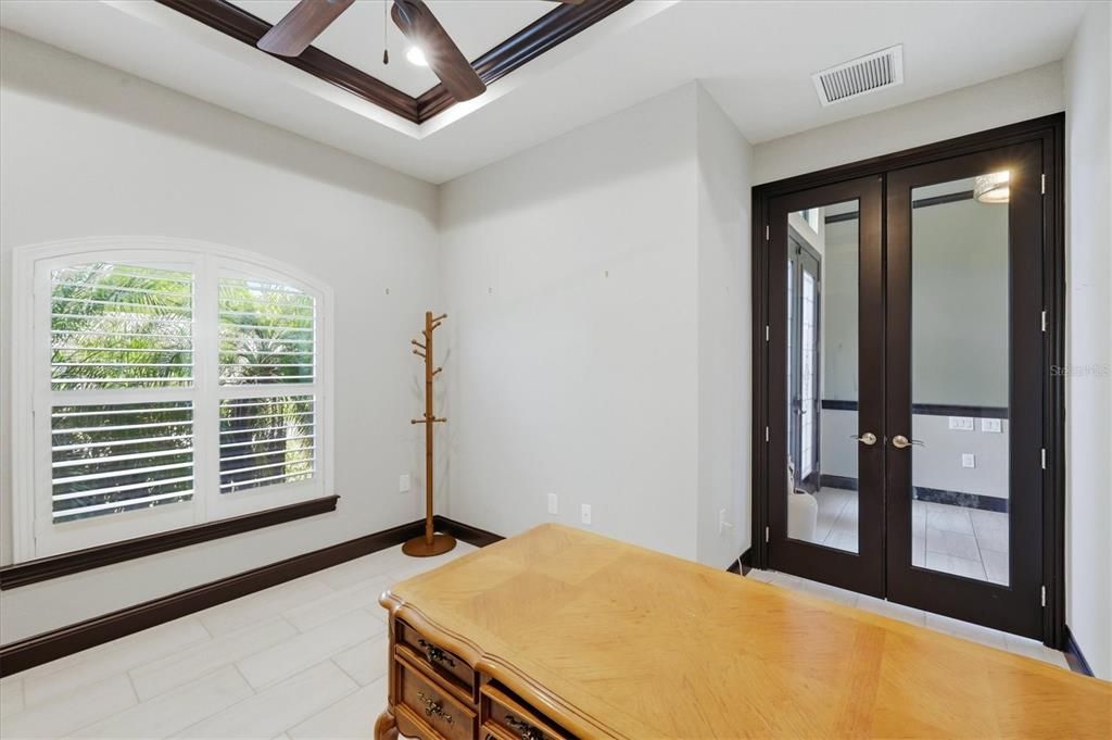 En Venta: $699,000 (2 camas, 2 baños, 2338 Pies cuadrados)