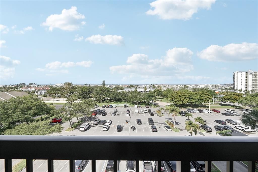 For Sale: $529,500 (2 beds, 2 baths, 1310 Square Feet)