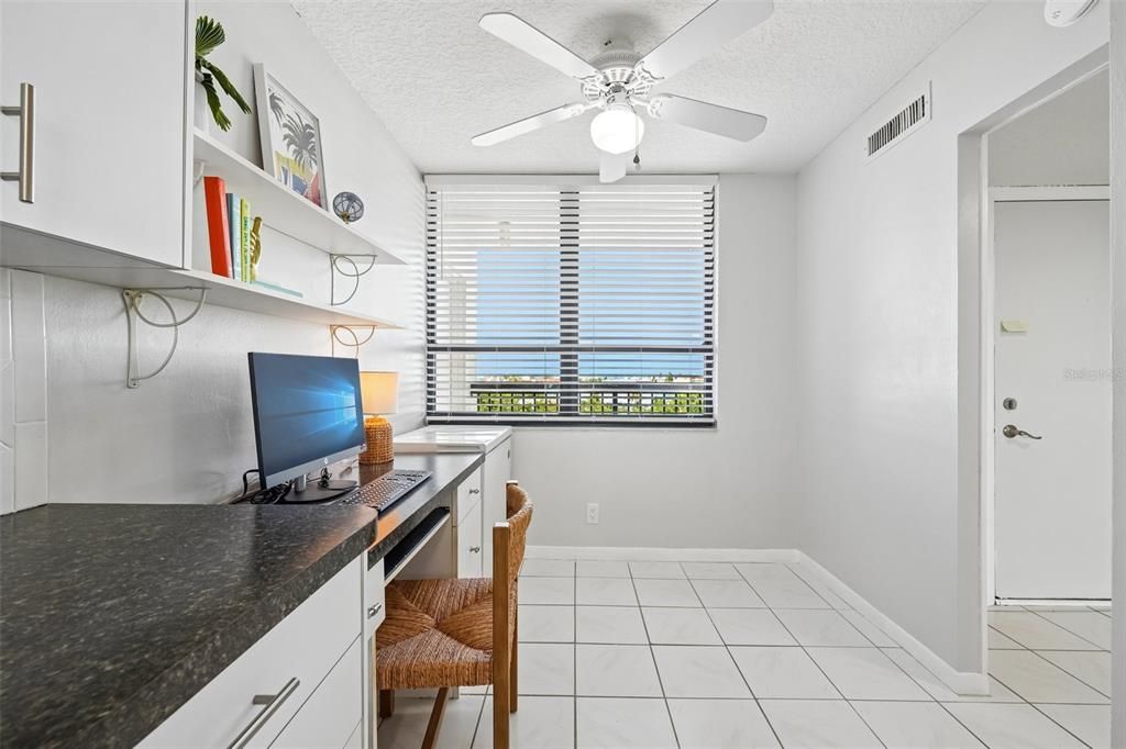 For Sale: $529,500 (2 beds, 2 baths, 1310 Square Feet)