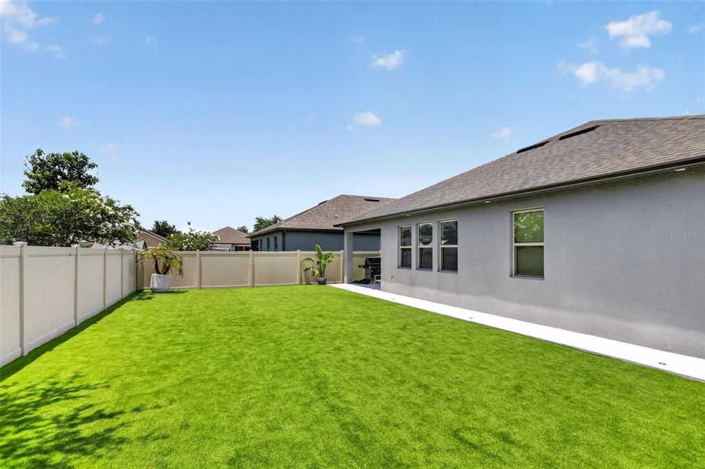 En Venta: $585,000 (4 camas, 3 baños, 2272 Pies cuadrados)