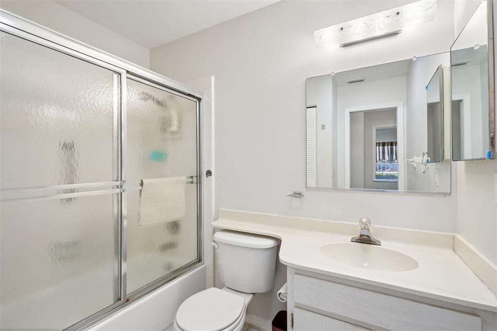 For Sale: $149,900 (2 beds, 2 baths, 1448 Square Feet)