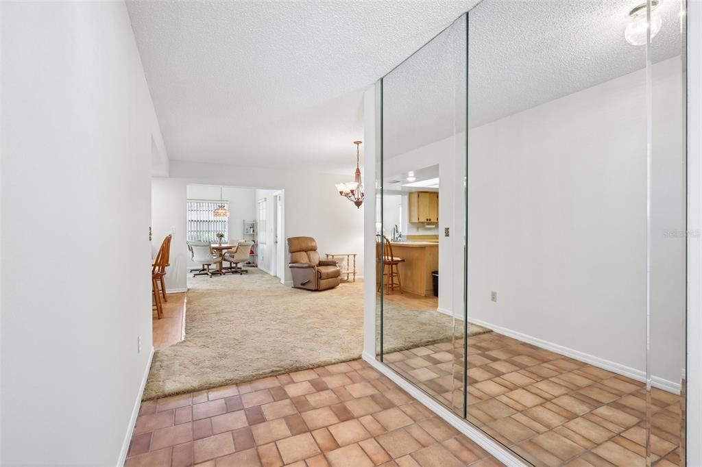 For Sale: $149,900 (2 beds, 2 baths, 1448 Square Feet)