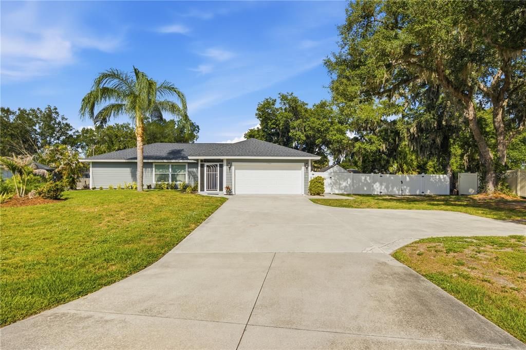 For Sale: $524,900 (3 beds, 2 baths, 1614 Square Feet)