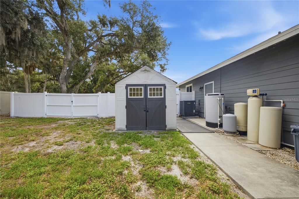 For Sale: $524,900 (3 beds, 2 baths, 1614 Square Feet)