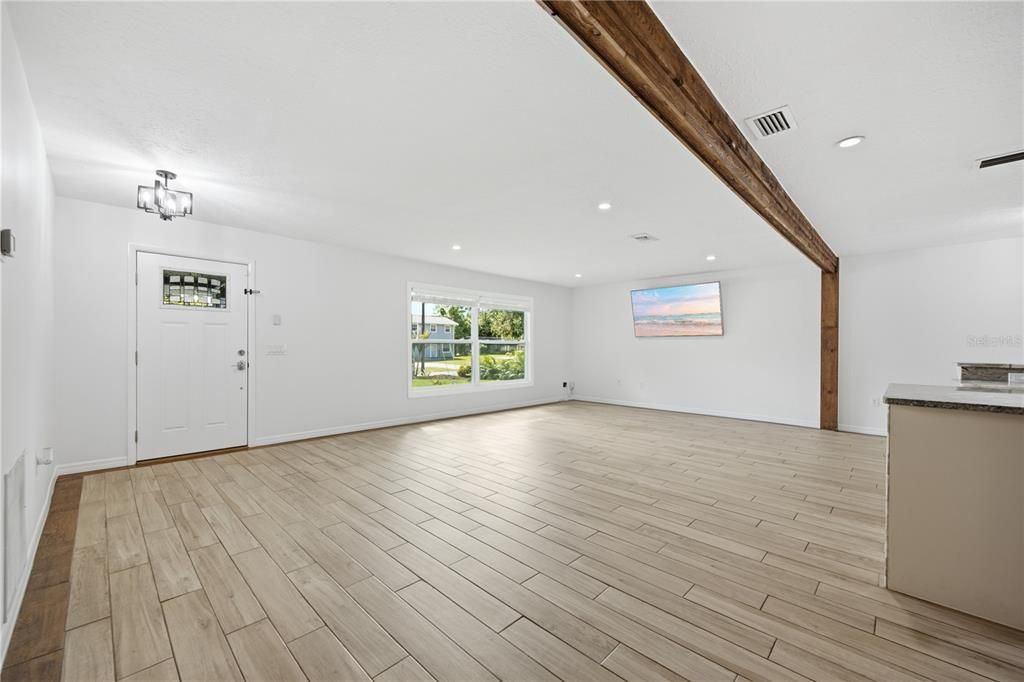 For Sale: $524,900 (3 beds, 2 baths, 1614 Square Feet)