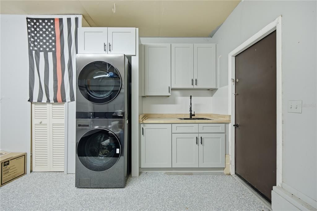 For Sale: $524,900 (3 beds, 2 baths, 1614 Square Feet)