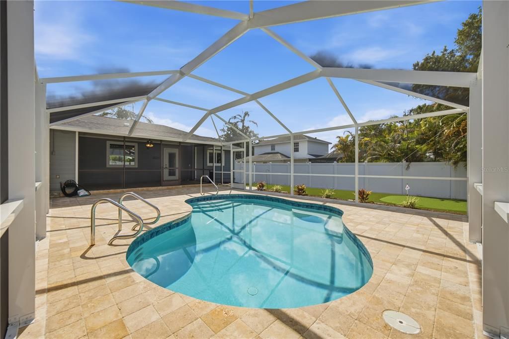 For Sale: $524,900 (3 beds, 2 baths, 1614 Square Feet)