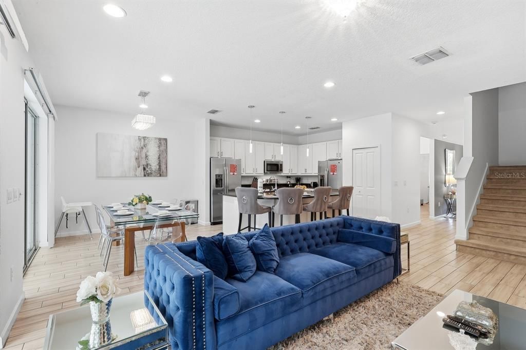 For Rent: $4,500 (8 beds, 5 baths, 3248 Square Feet)