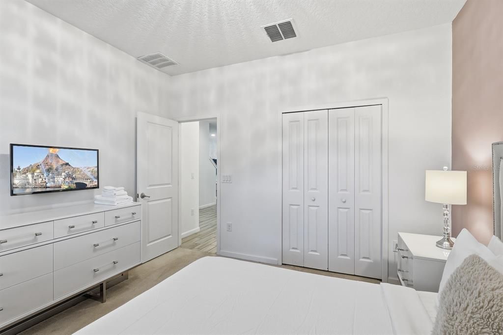 For Rent: $4,500 (8 beds, 5 baths, 3248 Square Feet)