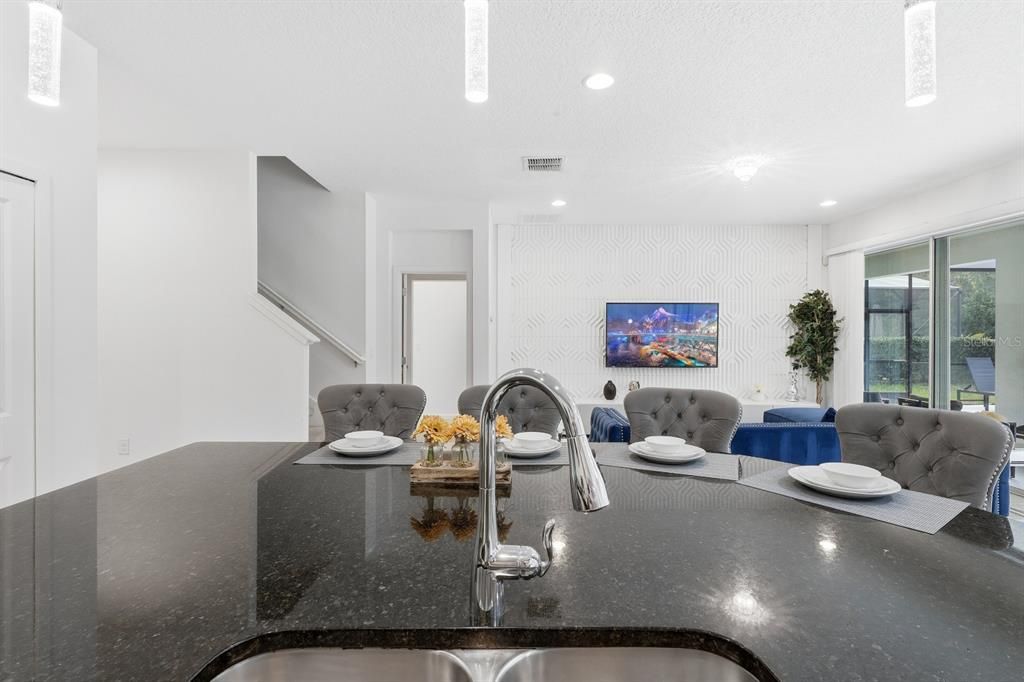 For Rent: $4,500 (8 beds, 5 baths, 3248 Square Feet)
