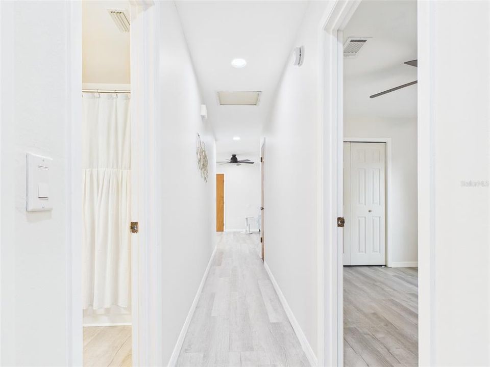 В аренду: $1,700 (3 спален, 2 ванн, 1050 Квадратных фут)