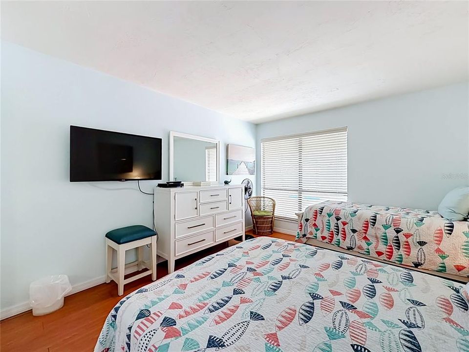 For Sale: $540,000 (2 beds, 2 baths, 1080 Square Feet)