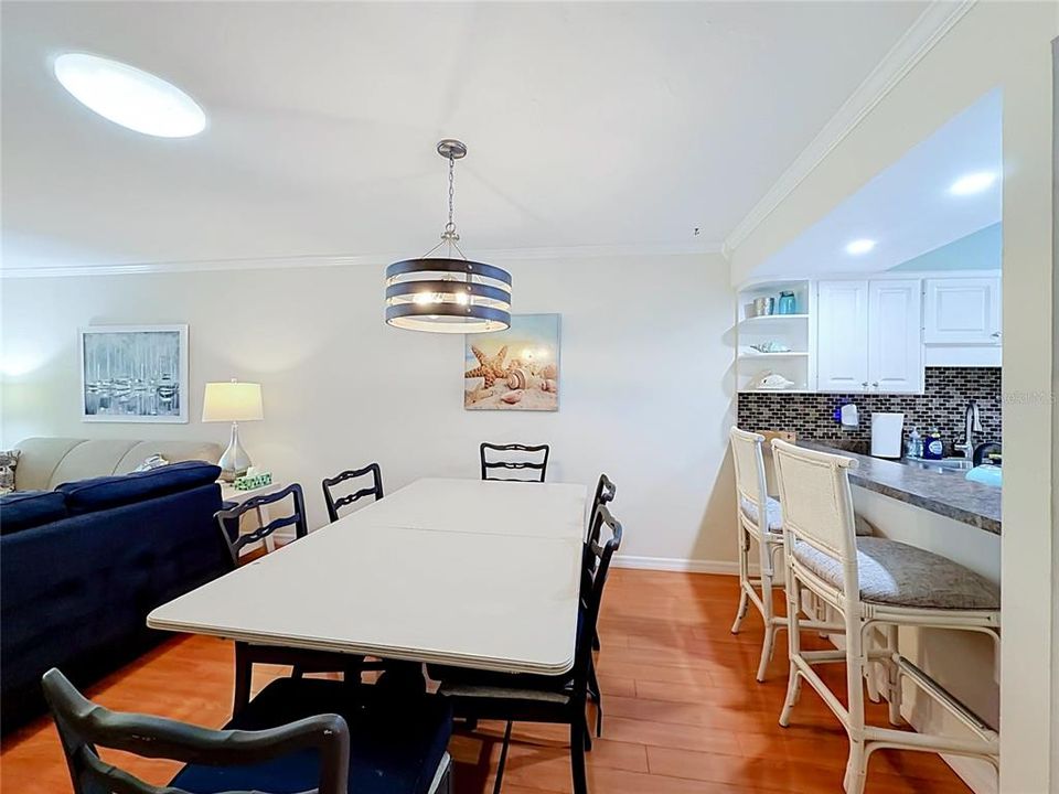 For Sale: $540,000 (2 beds, 2 baths, 1080 Square Feet)