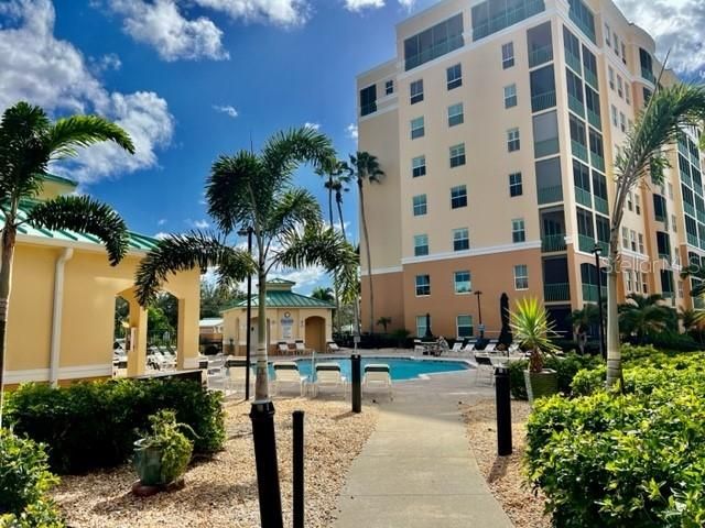 For Rent: $1,800 (2 beds, 2 baths, 960 Square Feet)