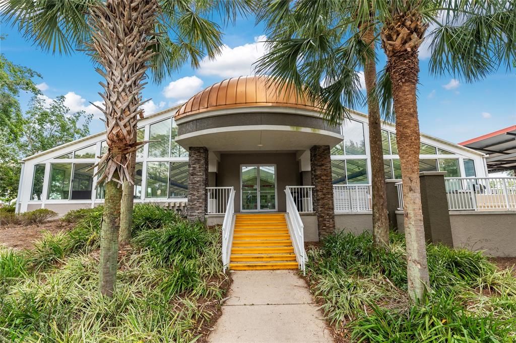 For Sale: $245,000 (2 beds, 2 baths, 2015 Square Feet)