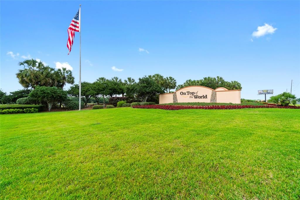 For Sale: $245,000 (2 beds, 2 baths, 2015 Square Feet)