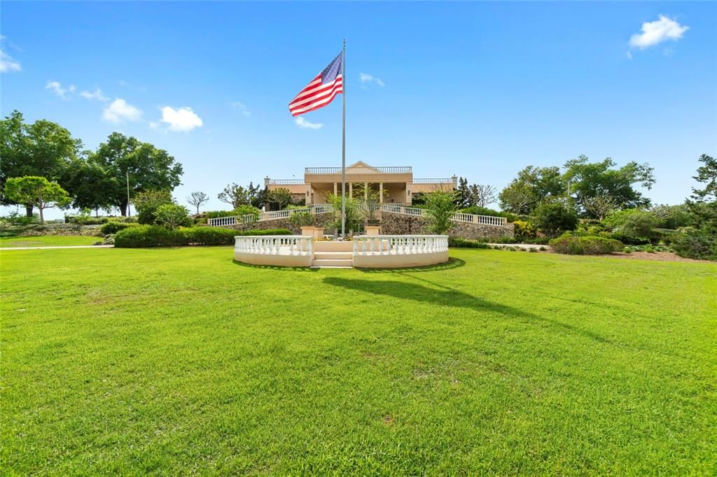 For Sale: $245,000 (2 beds, 2 baths, 2015 Square Feet)