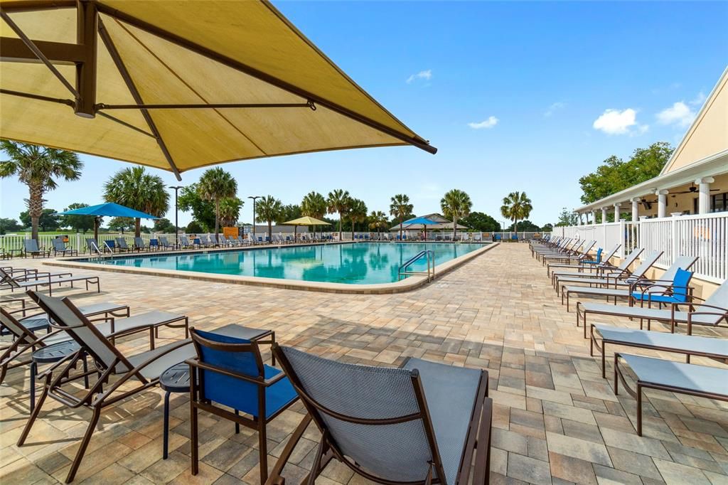 For Sale: $245,000 (2 beds, 2 baths, 2015 Square Feet)