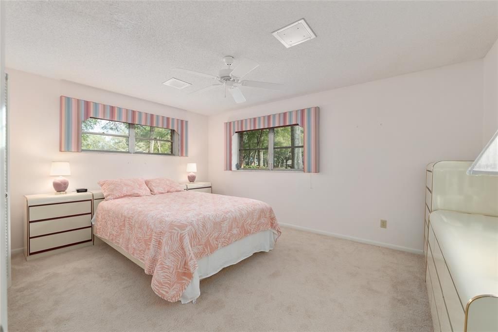 For Sale: $245,000 (2 beds, 2 baths, 2015 Square Feet)