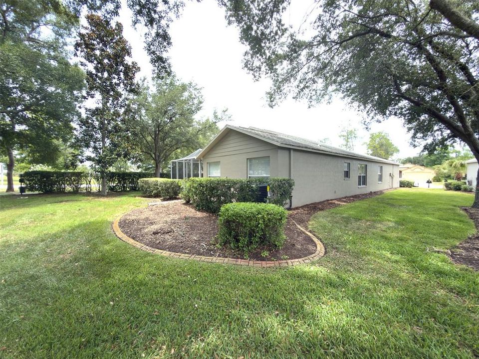 For Sale: $289,000 (3 beds, 2 baths, 1603 Square Feet)