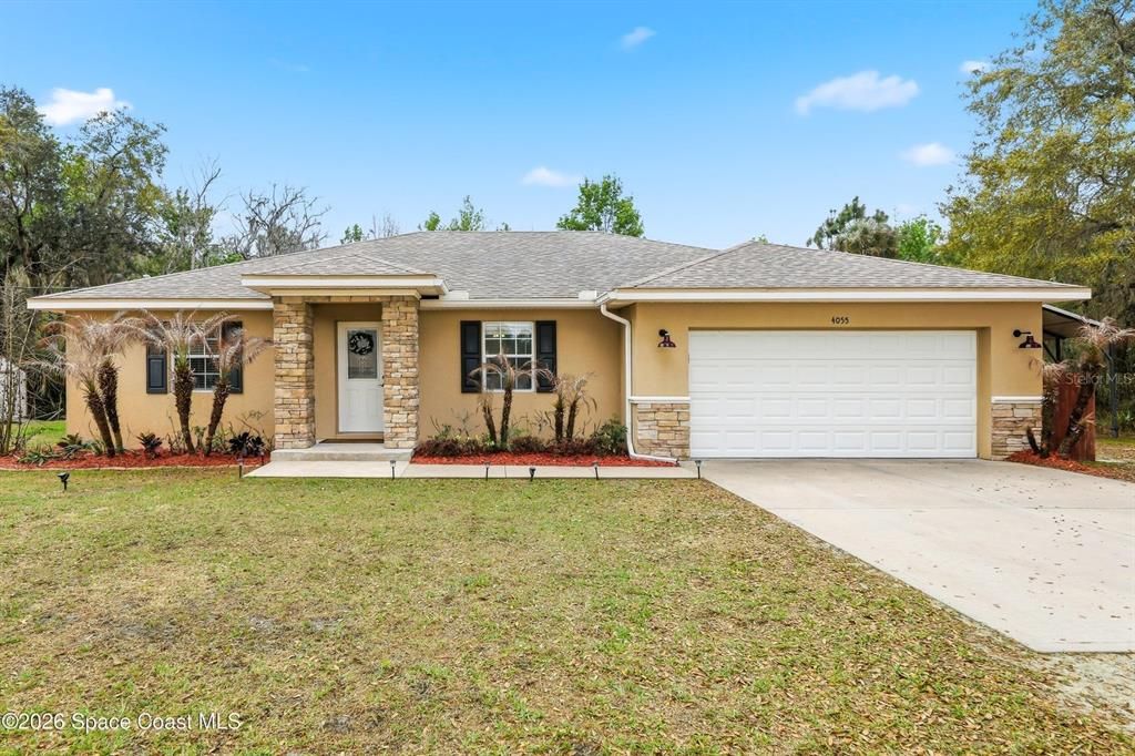 Recently Sold: $456,000 (4 beds, 2 baths, 1639 Square Feet)