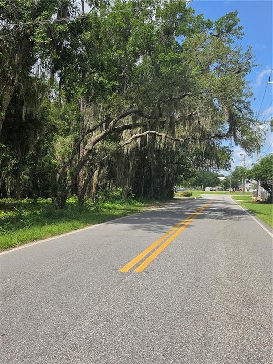 待售: $620,000 (2.60 acres)