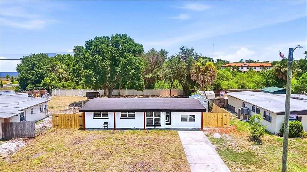 For Sale: $439,990 (3 beds, 2 baths, 1152 Square Feet)