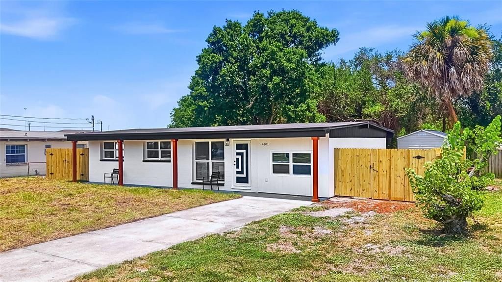 For Sale: $439,990 (3 beds, 2 baths, 1152 Square Feet)