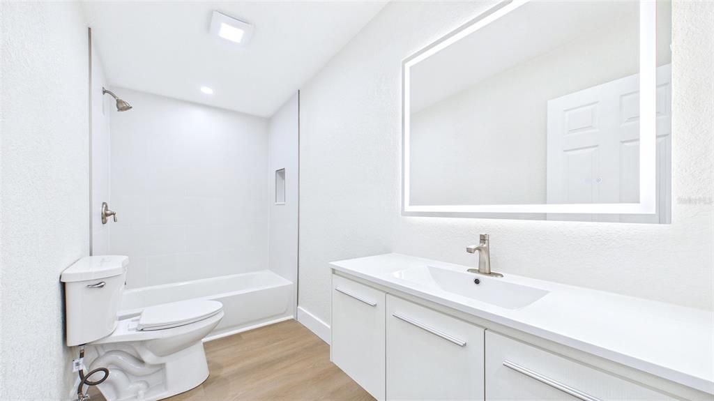 For Sale: $439,990 (3 beds, 2 baths, 1152 Square Feet)