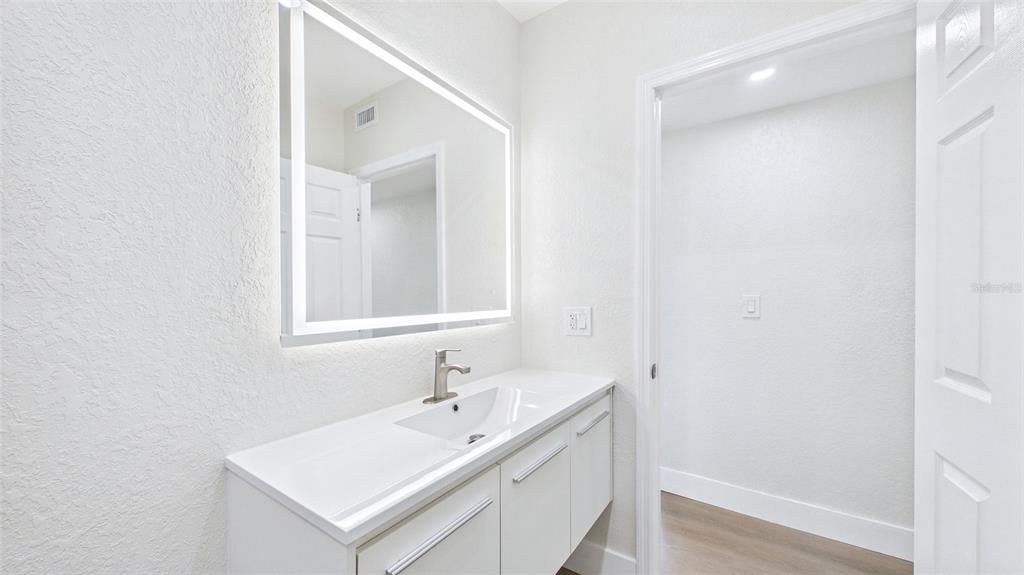 For Sale: $439,990 (3 beds, 2 baths, 1152 Square Feet)