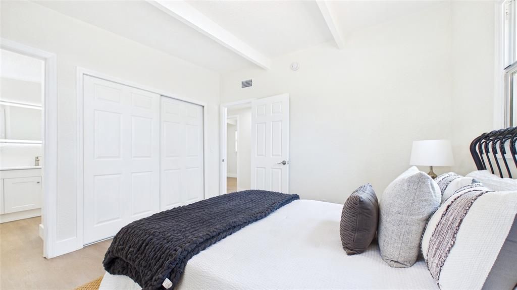 For Sale: $439,990 (3 beds, 2 baths, 1152 Square Feet)