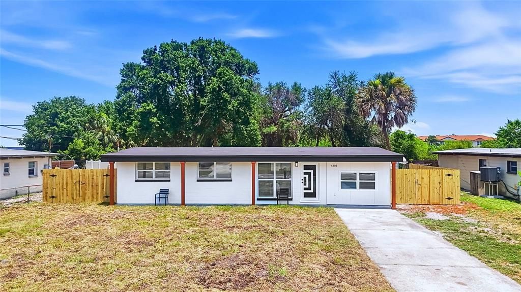 For Sale: $439,990 (3 beds, 2 baths, 1152 Square Feet)