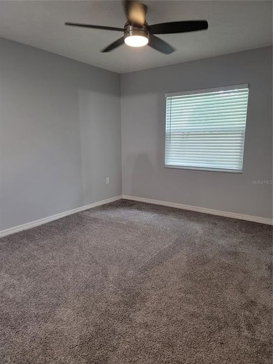 For Sale: $399,900 (4 beds, 2 baths, 1784 Square Feet)