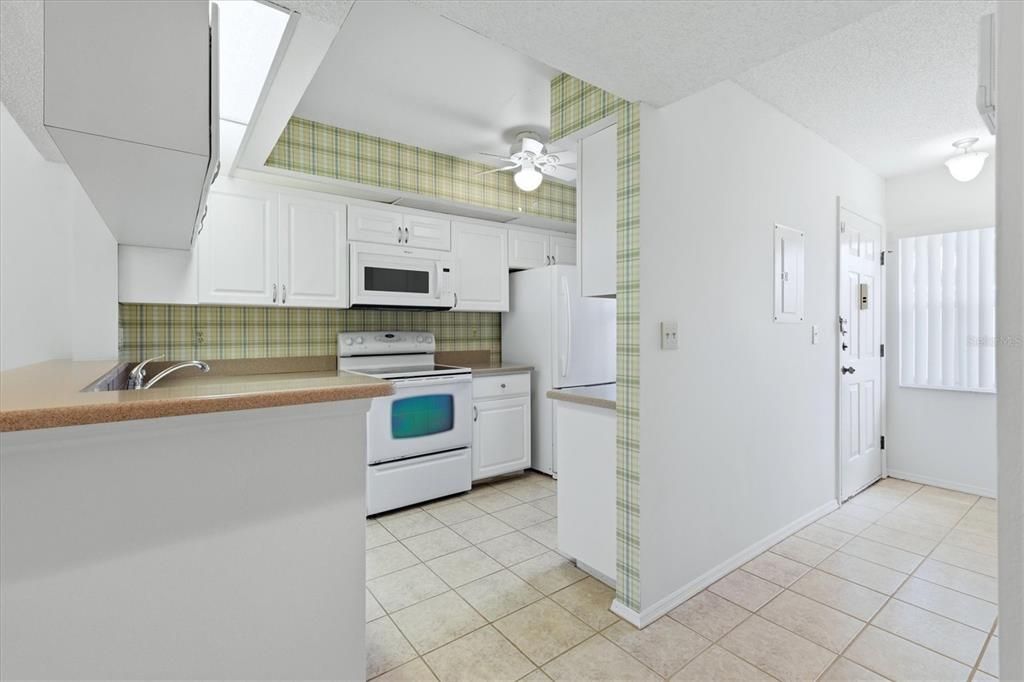 En Venta: $180,000 (2 camas, 2 baños, 1032 Pies cuadrados)