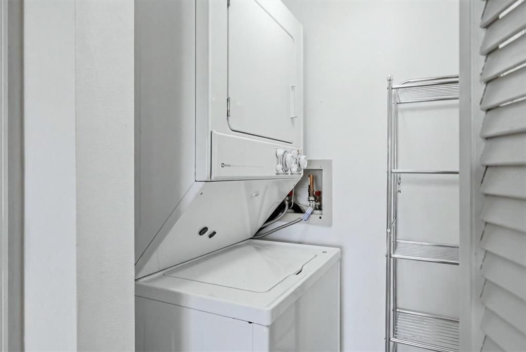 En Venta: $180,000 (2 camas, 2 baños, 1032 Pies cuadrados)