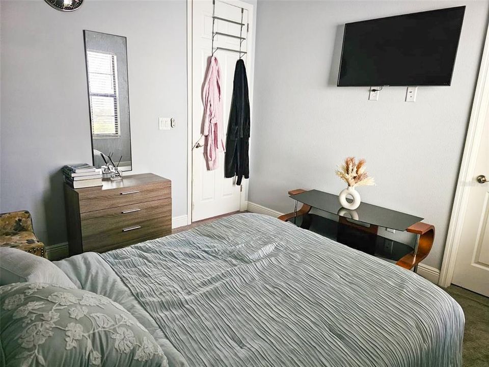 В аренду: $4,500 (5 спален, 4 ванн, 3265 Квадратных фут)
